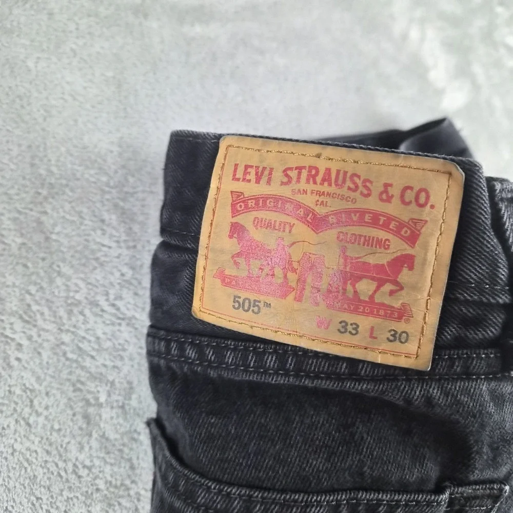 Levis 505 Jeans Mens 33x30 Black Denim Regular Fit Straight Leg 100% Cotton
